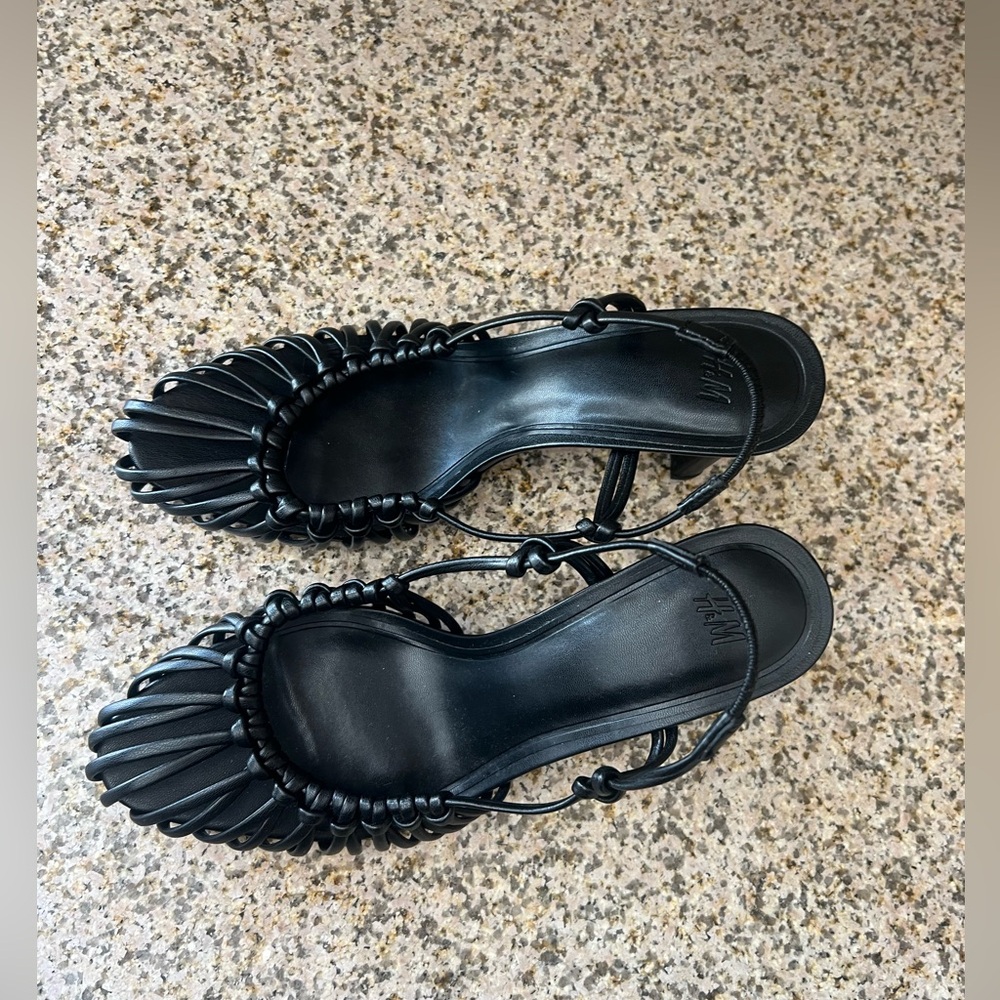 Women's Black Strappy Slingback Heels. Size 8. Like New! - Picture 3 of 4